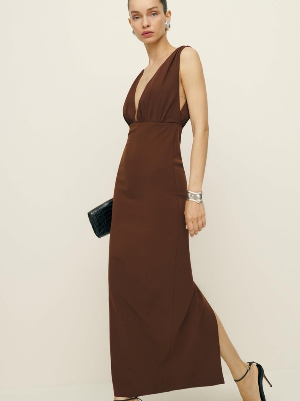 Super Chic Reformation Velda Plunge Maxi Dress